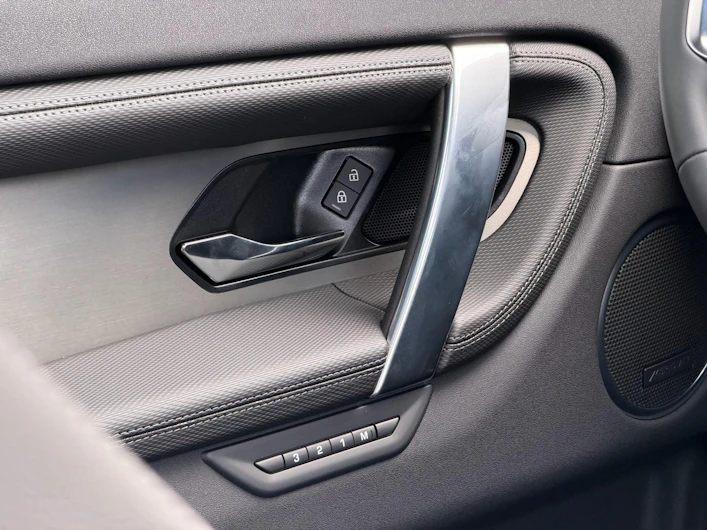 immagine del veicolo LAND ROVER DISCOVERY SPORT
