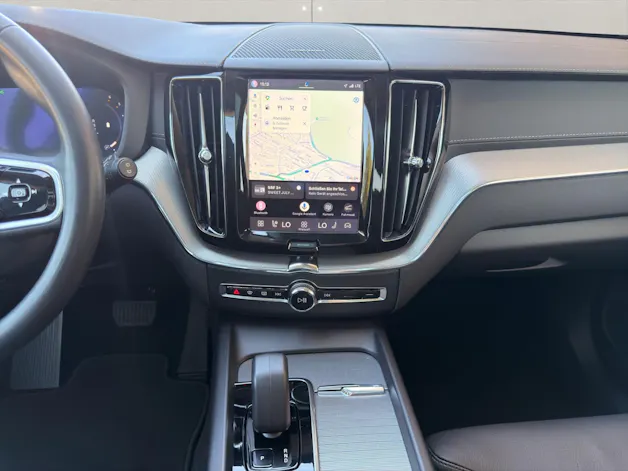 VOLVO XC60 2.0 B4 MH Ultimate Dark AWD