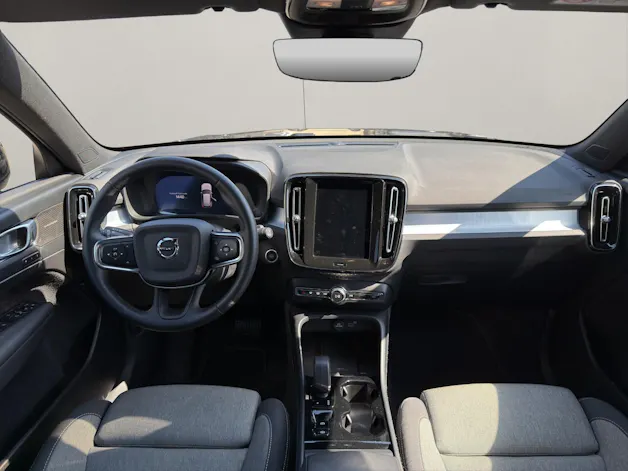 VOLVO XC40 2.0 B4 MH Plus Dark