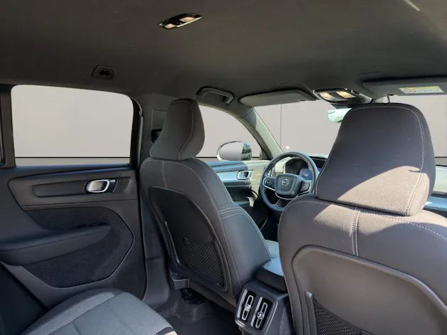 VOLVO XC40 2.0 B4 MH Plus Dark