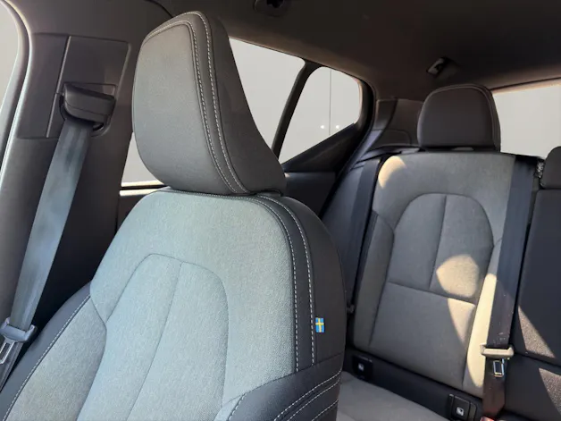 VOLVO XC40 2.0 B4 MH Plus Dark