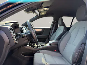 VOLVO XC40 2.0 B4 MH Plus Dark