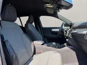 VOLVO XC40 2.0 B4 MH Plus Dark