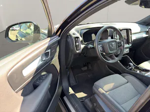 VOLVO XC40 2.0 B4 MH Plus Dark