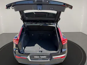 VOLVO XC40 2.0 B4 MH Plus Dark