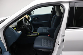 https://vehicle.imgix.net/4440688/0e72b32b-16ca-4842-82af-8807127ebf0a.JPG