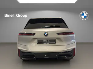 BMW iX xDrive60