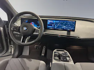 BMW iX xDrive60