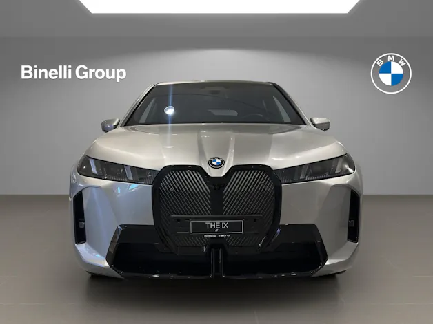 BMW iX xDrive60
