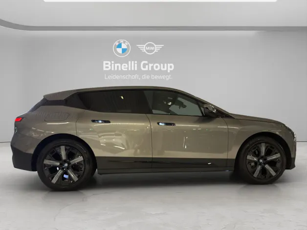 BMW iX xDrive50