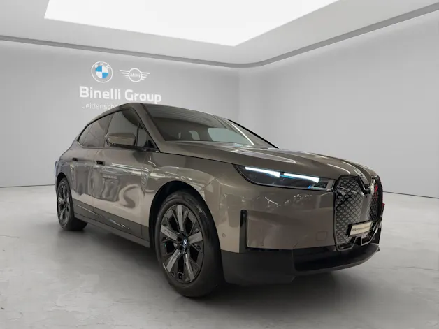 BMW iX xDrive50