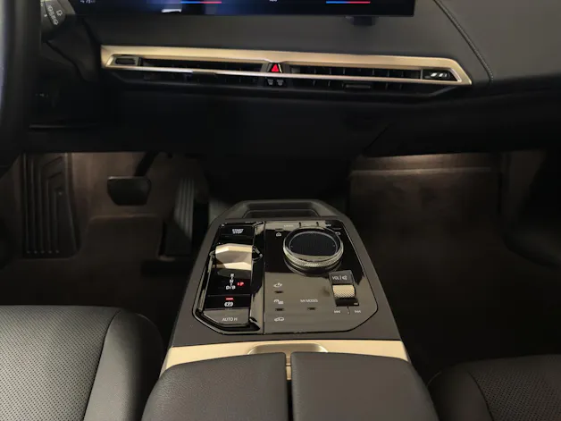 BMW iX xDrive50