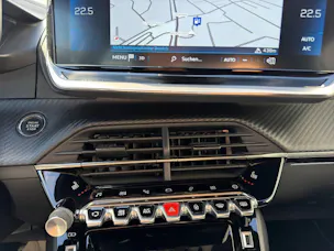 PEUGEOT 208 1.2 PureTech 130 GT Pack