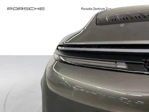 PORSCHE 911 Carrera 4 GTS