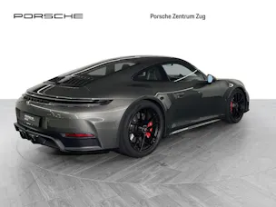 PORSCHE 911 Carrera 4 GTS