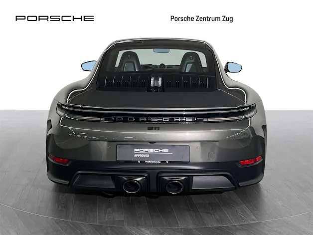PORSCHE 911 Carrera 4 GTS