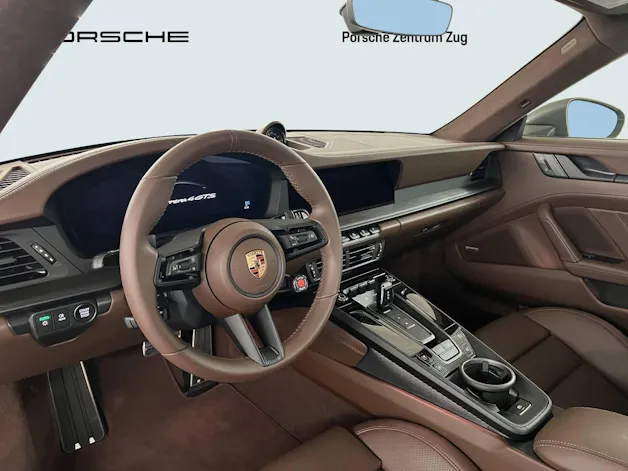 PORSCHE 911 Carrera 4 GTS