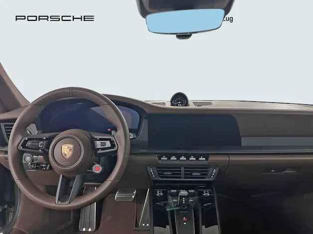 PORSCHE 911 Carrera 4 GTS