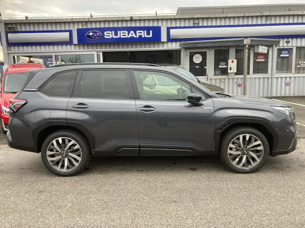 Subaru Forester Station 2.0i e-Boxer Luxury