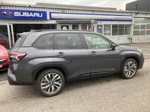 Subaru Forester Station 2.0i e-Boxer Luxury