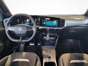 https://vehicle.imgix.net/4440837/e6f12819-8d98-4eef-8d93-b45a61eeb976.jpg