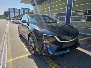 MAZDA CX-6e Takumi