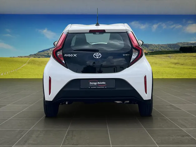 Toyota Aygo X 1.5 VVT-i HSD Comfort
