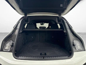 https://vehicle.imgix.net/4440879/c979979d-8b0d-43be-904d-6a1e59ca6685.jpg