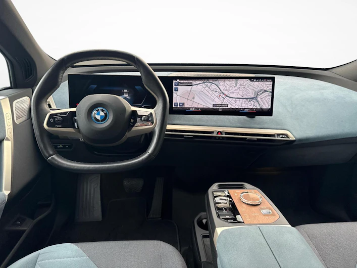 image du véhicule BMW iX