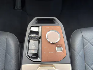 BMW iX xDrive40
