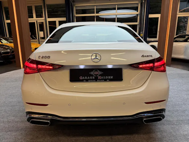 MERCEDES-BENZ C 200 AMG Line