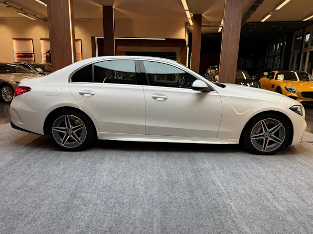 MERCEDES-BENZ C 200 AMG Line