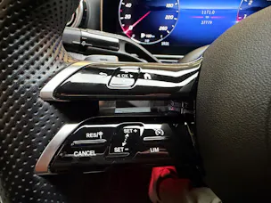 MERCEDES-BENZ C 200 AMG Line