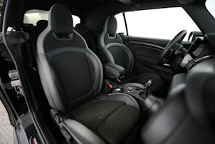 Fahrzeugbild MINI Cabrio F57 2.0i John Cooper Works SAG