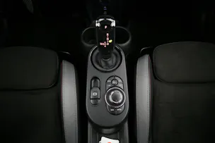 MINI Cabrio F57 2.0i John Cooper Works SAG