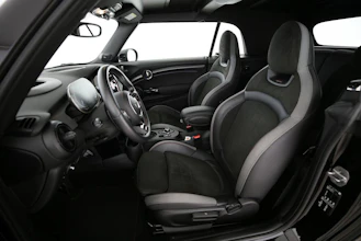 https://vehicle.imgix.net/4440927/6786fe12-67a9-43c2-9856-840d1157af59.jpg