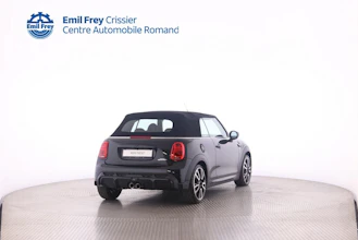 https://vehicle.imgix.net/4440927/f8e86e78-a8a3-443f-a05a-ed754eaea026.jpg