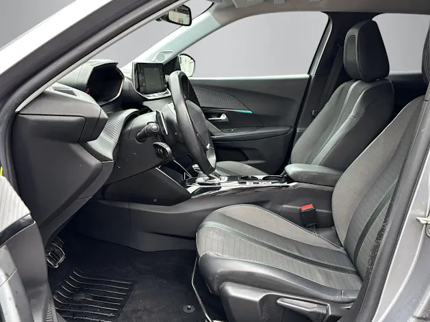 PEUGEOT 2008 1.2 PureTech 130 Allure