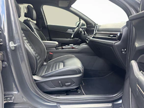 https://vehicle.imgix.net/4440956/c954f4d7-a730-4c26-99c3-c95077731d88.jpg