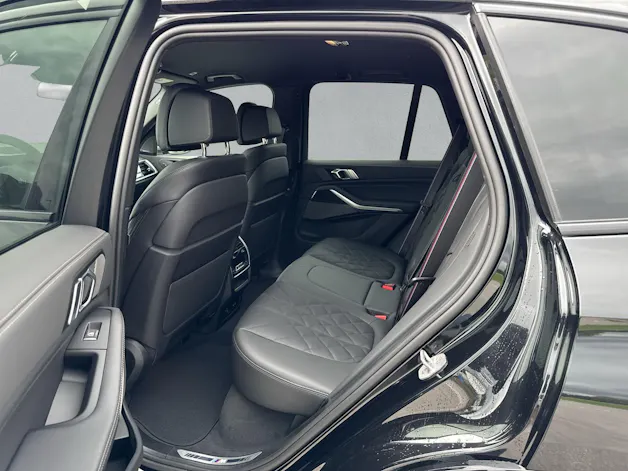 BMW X5 50e M Sport Pro xDrive G05 (CH) AHK ** M Carbonschwarz métallisé **