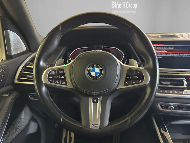 BMW X7 M50i