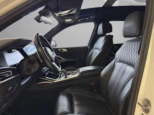 BMW X7 M50i