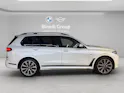 BMW X7 M50i