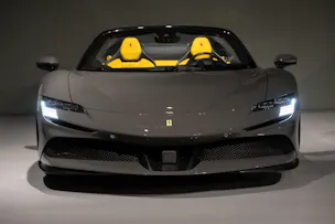 FERRARI SF90 Spider 4.0