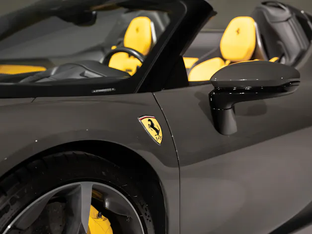 FERRARI SF90 Spider 4.0