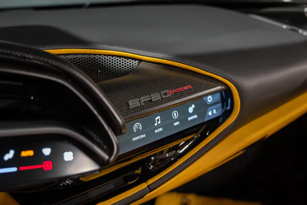 FERRARI SF90 Spider 4.0