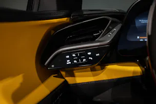 FERRARI SF90 Spider 4.0