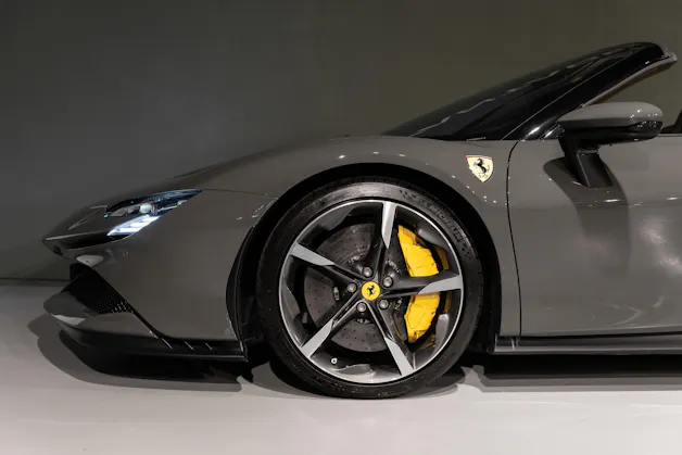 FERRARI SF90 Spider 4.0