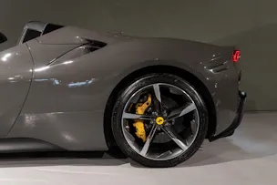 FERRARI SF90 Spider 4.0