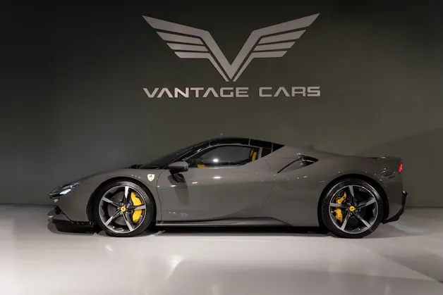 FERRARI SF90 Spider 4.0